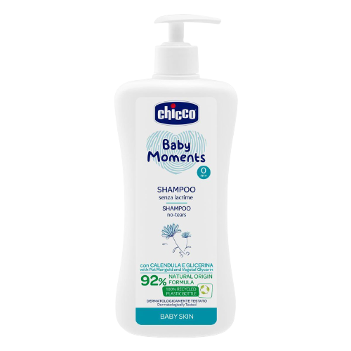 CHICCO Šampon na vlasy s dávkovačem Baby Moments 92 % přírodních složek 500 ml