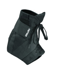 Mueller Soft Ankle Brace w/Straps, ortéza na kotník, černá M