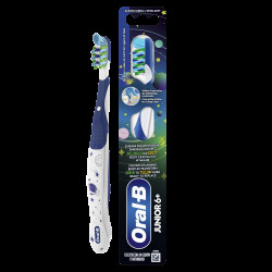 ORAL-B Junior Manuální zubní kartáček, Extra měkká vlákna